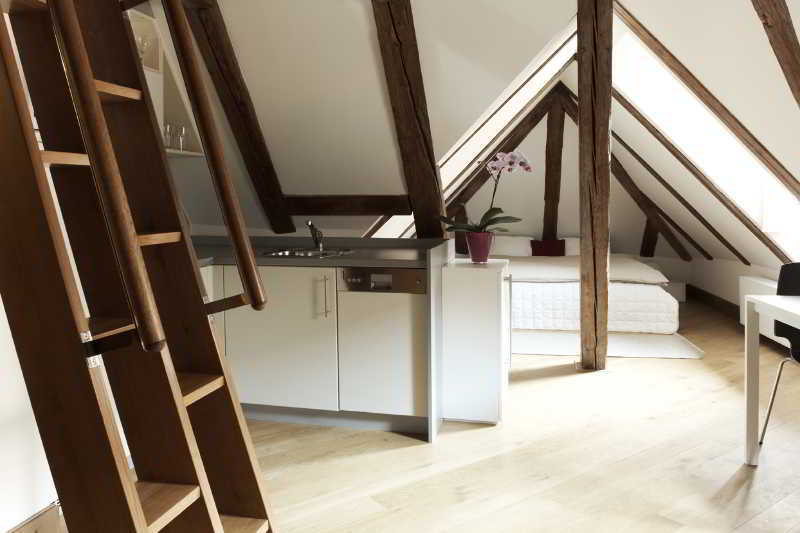 3 Epoques By Residences