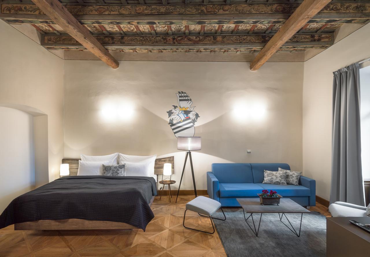 3 Epoques By Residences