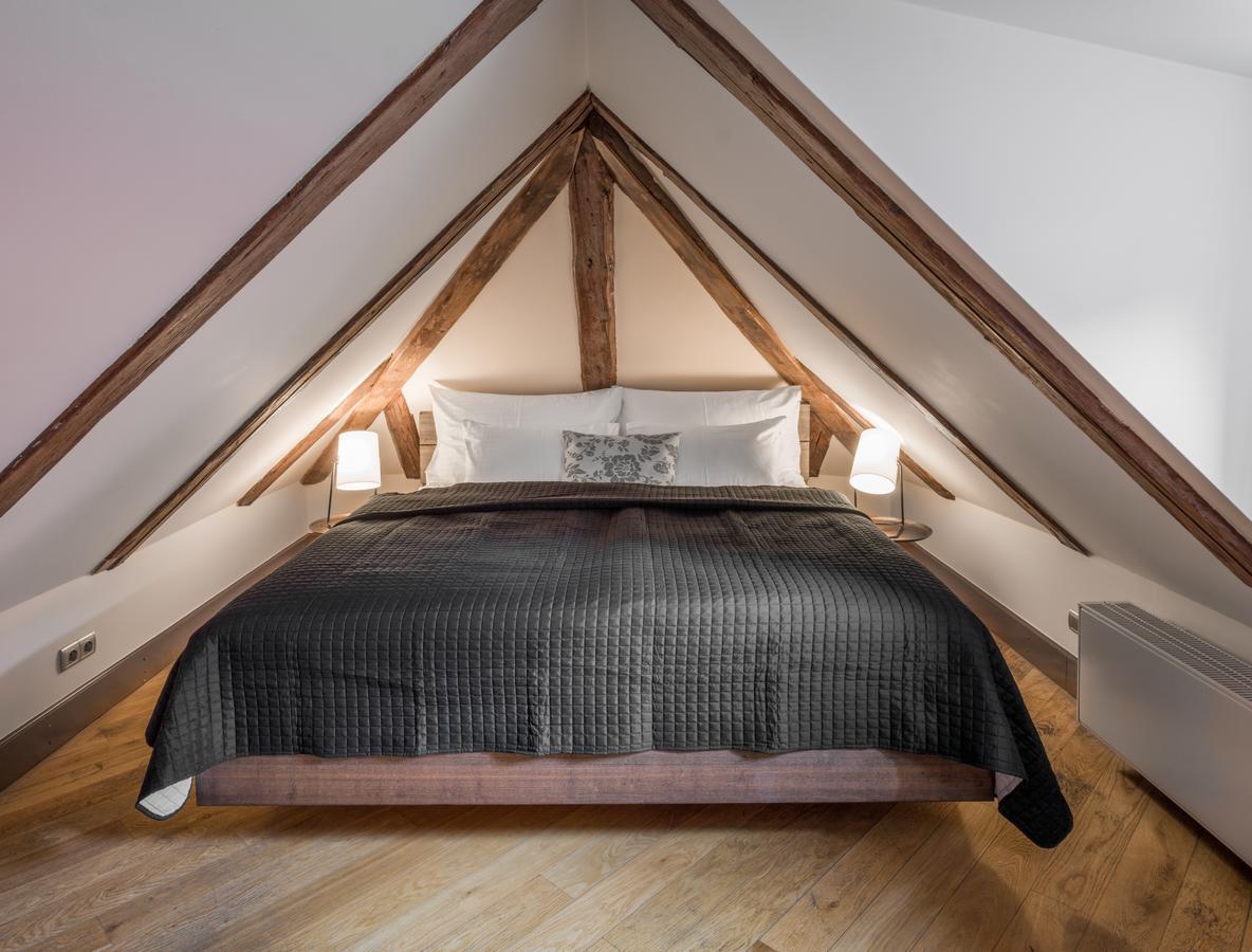 3 Epoques By Residences